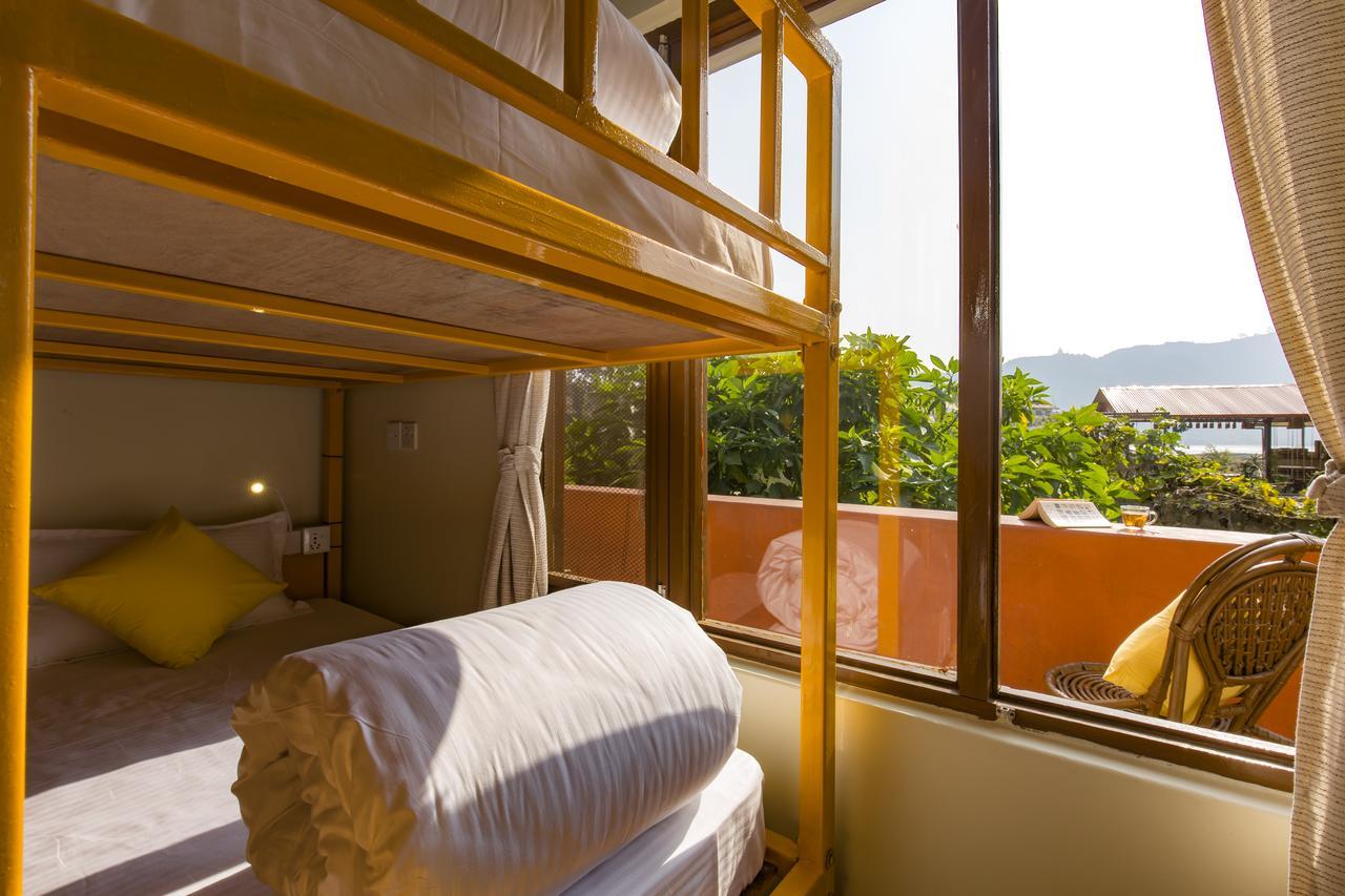 Zostel Pokhara Hostel Buitenkant foto